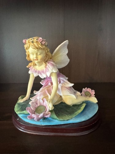 Elfe fee figur sitzend auf - figur,